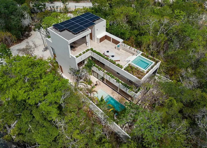 Lumila Rooftop Sunset & Jungle Views Villa