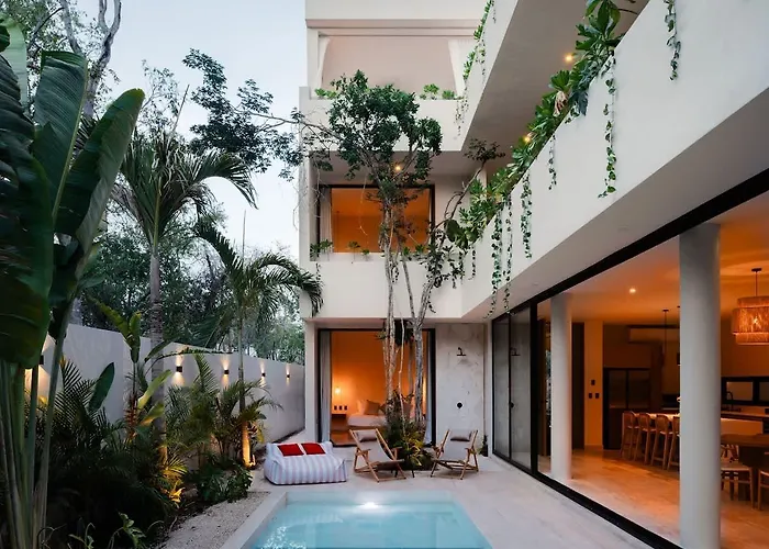 Lumila Rooftop Sunset & Jungle Views Villa