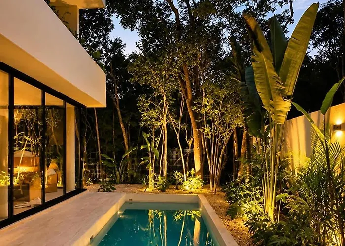 Villa Lumila Rooftop Sunset & Jungle Views *